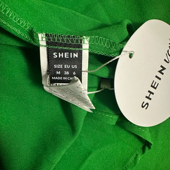 🆕 Plunging Neck Lantern Sleeve Ruched Bust Dress Green, Medium - Picture 7 of 9